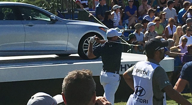 Jordan Spieth at first tee of final round of the 2016 Hyundai Tournament of Champions